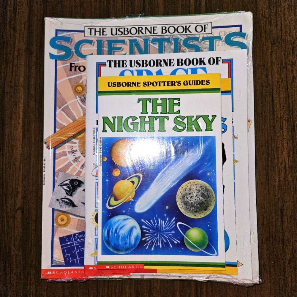 Usborne Spotter’s Guide The Night Sky Scholastic Book Set